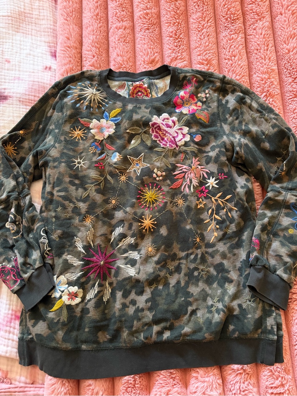 Johnny Was Leopard Sweatshirt Embroidered Celestial Zodiac M